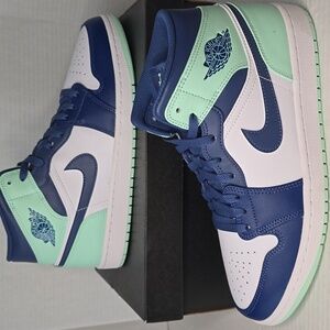 Size 11 Mens Jordan 1 Mid Mystic Navy Mint Green Foam 554724-413